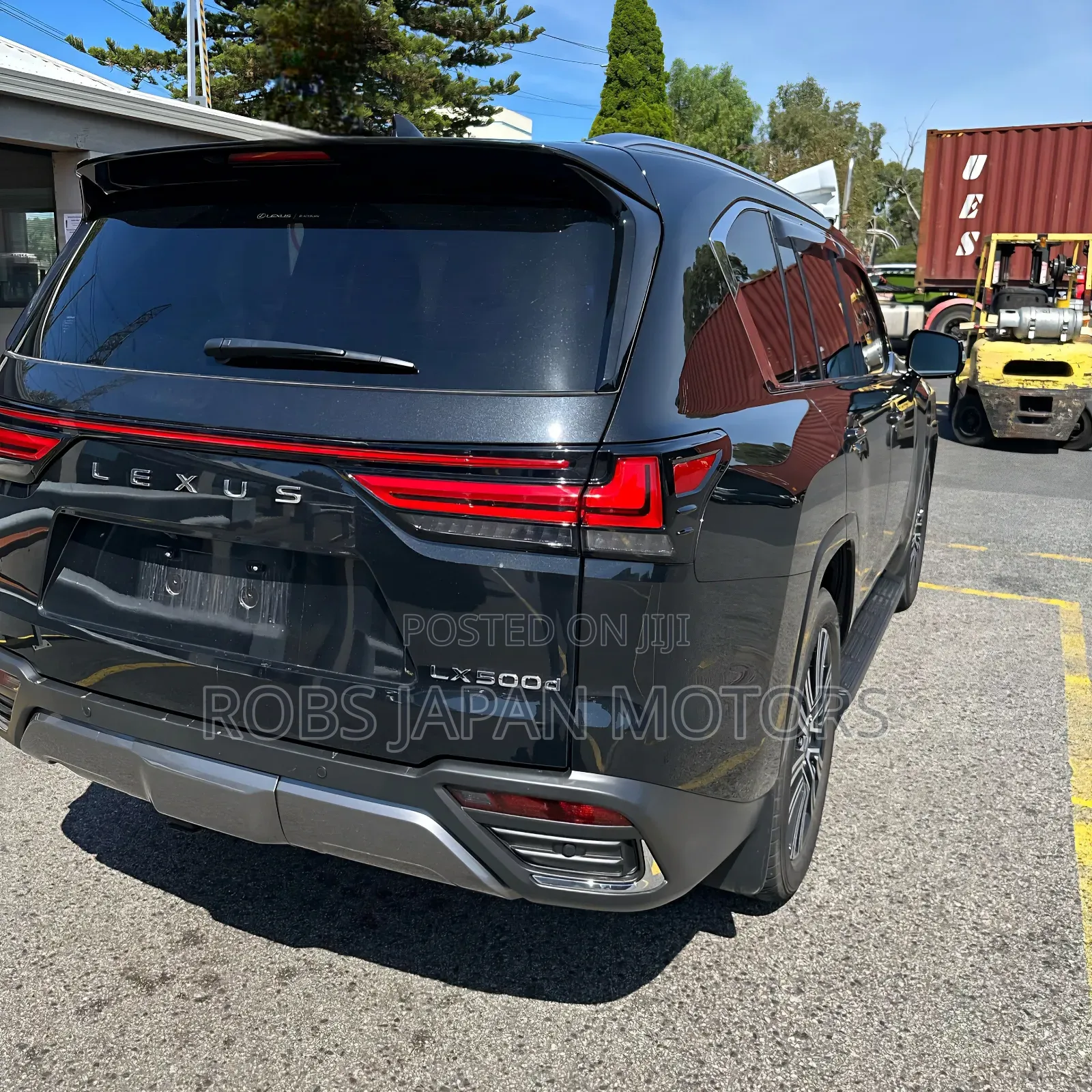 Lexus LX 2023