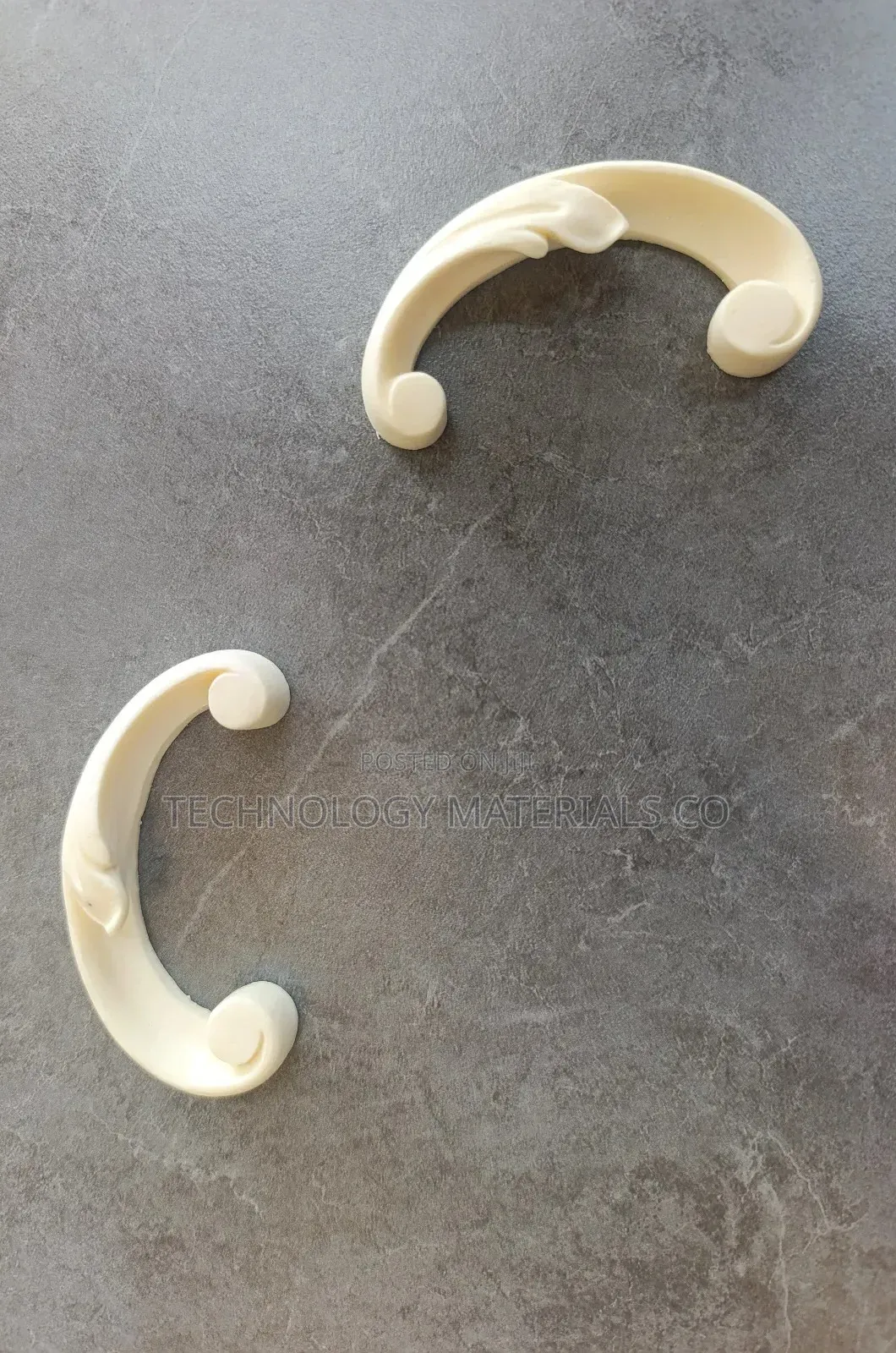Classic Wainscoting Acanthus Scroll Trim