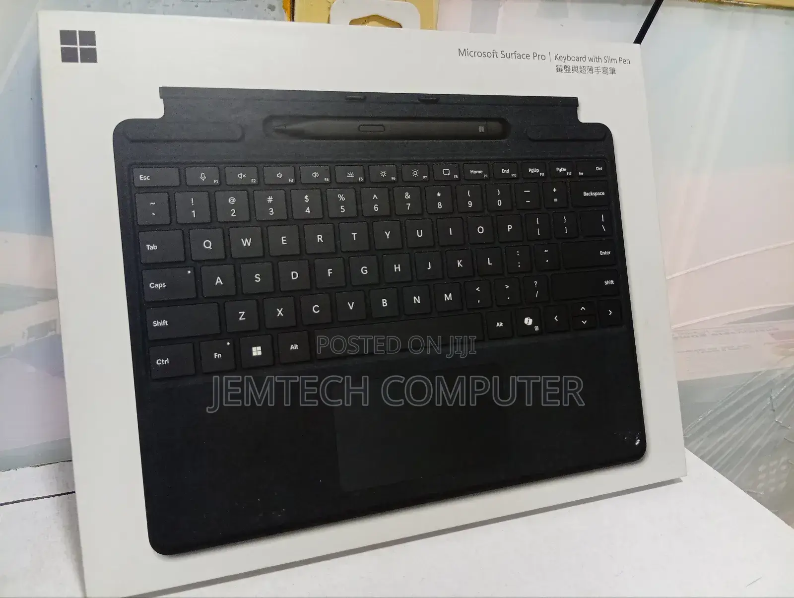 Surface Pro Signature Keyboard With Slim Pen Black + Co Pilot Ai