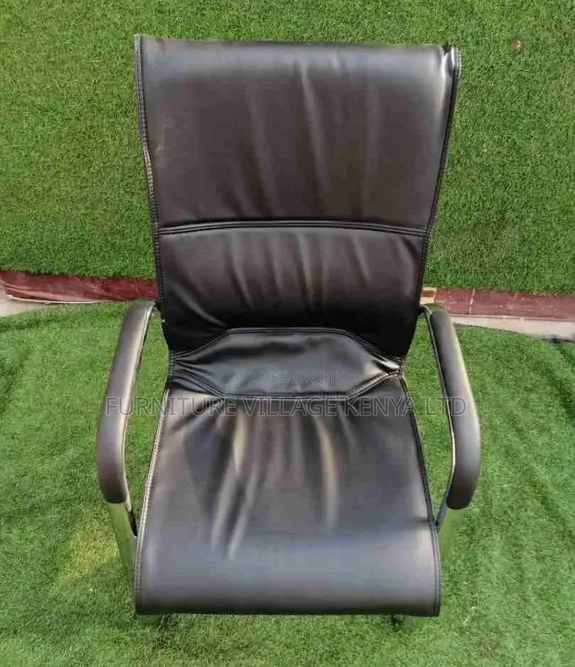 Office Chair: Mid-Back Business Conference Room Seat