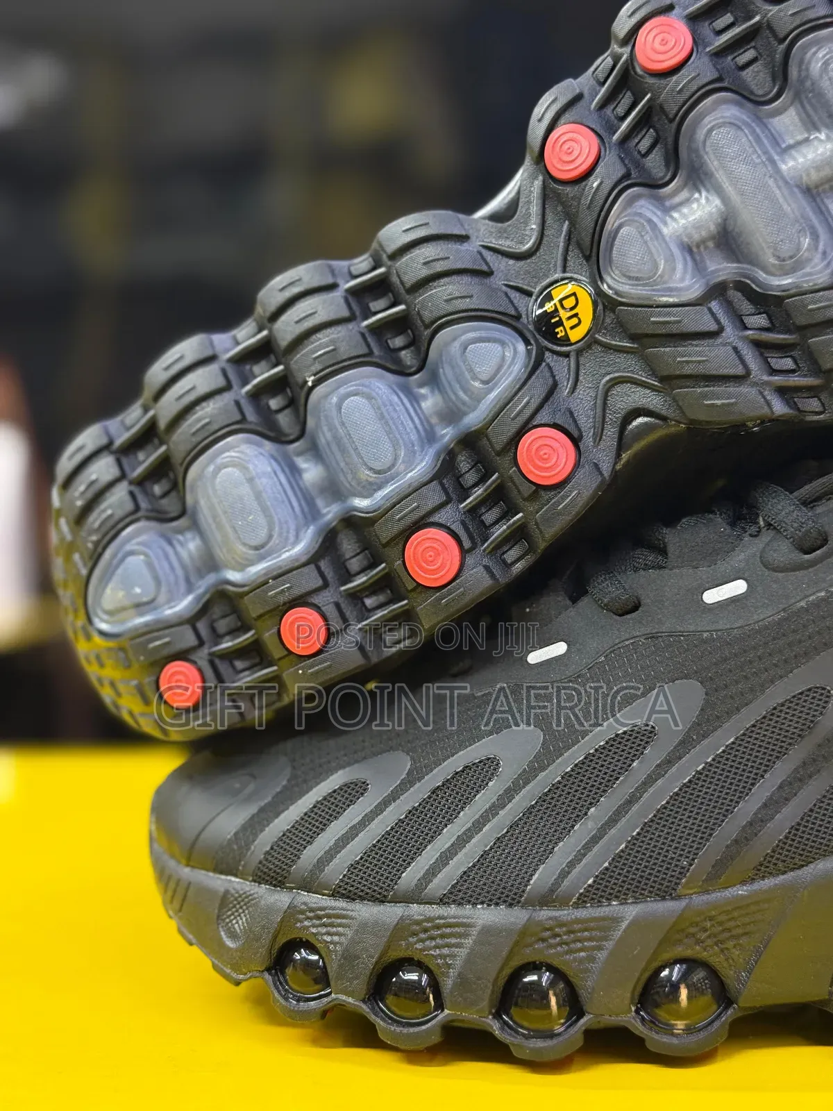 Nike Airmax Dn8 “ Tripple Black ” Sneakers