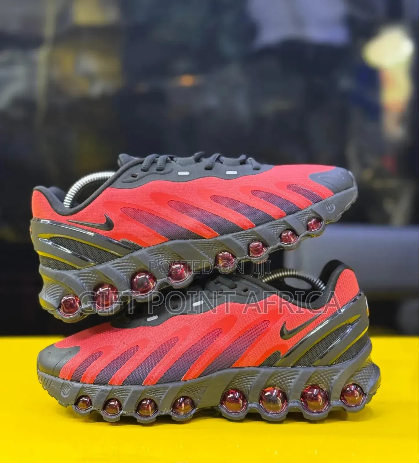 Nike Airmax Dn8 “Bred” Unisex Sneakers
