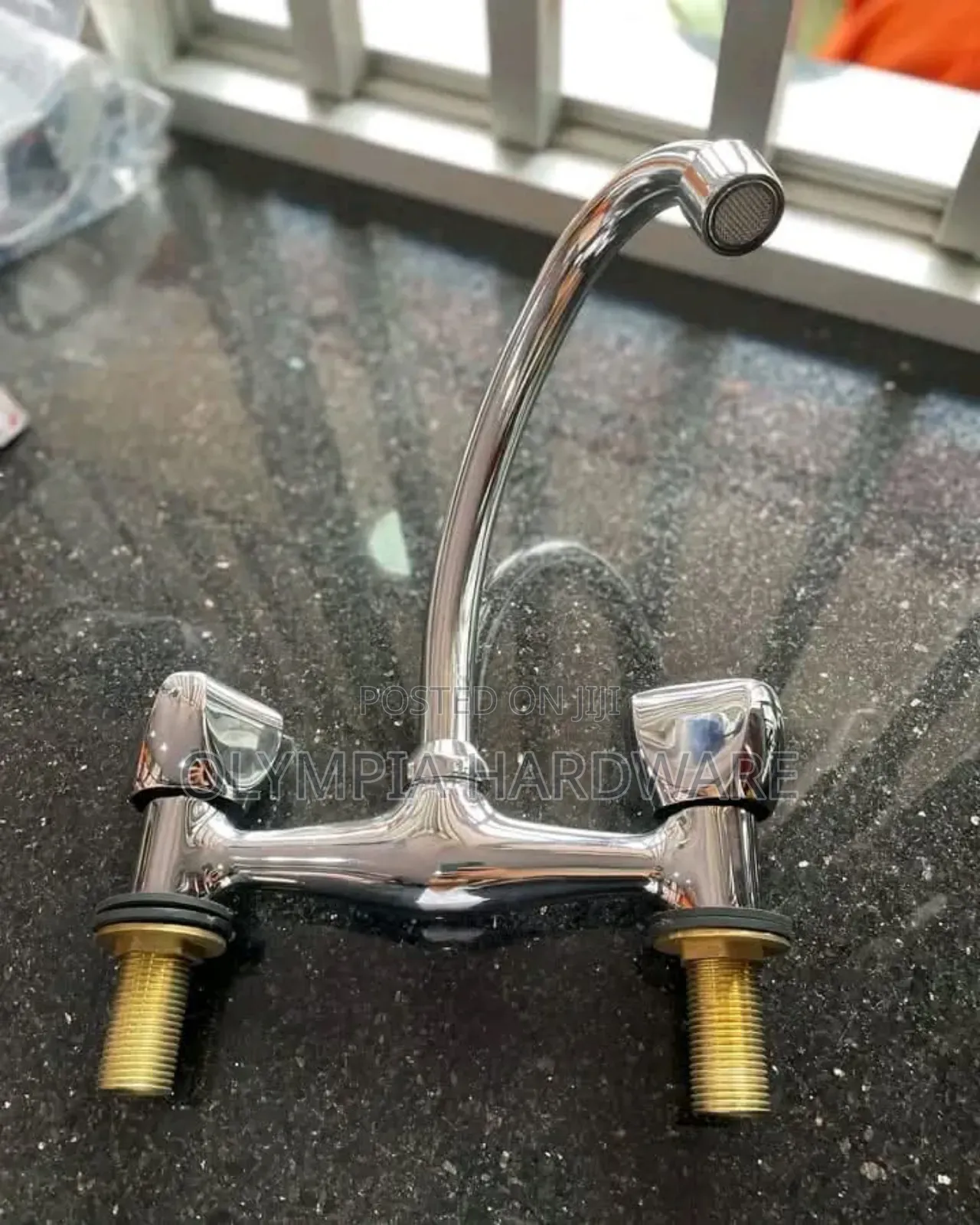 Lirlee Kitchen Mixer (Pillar)