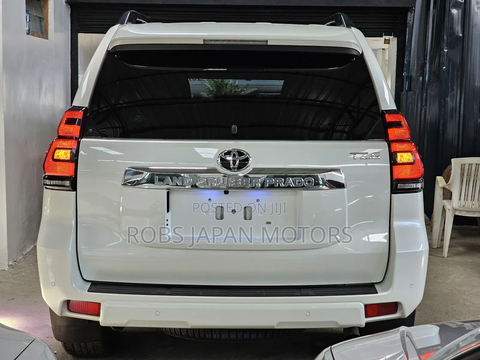 Toyota Land Cruiser Prado 2.8 2018 Ivory