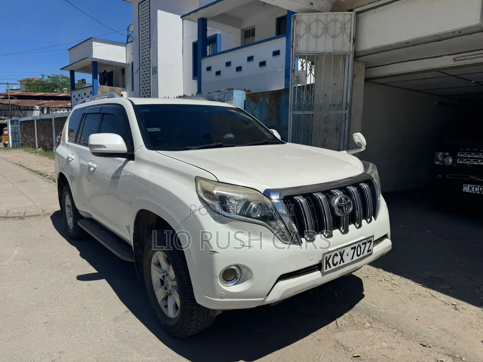 Toyota Land Cruiser Prado 2013 White