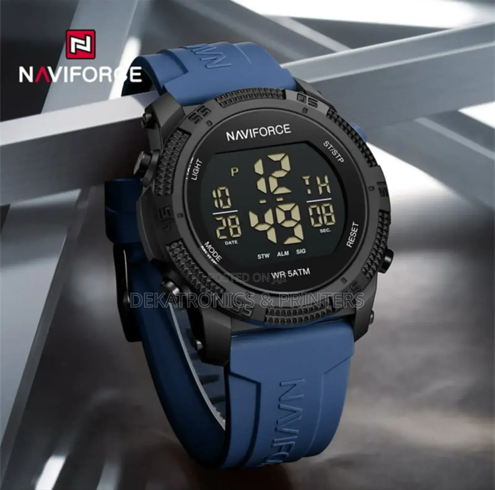 Naviforce Nf7104 Watch