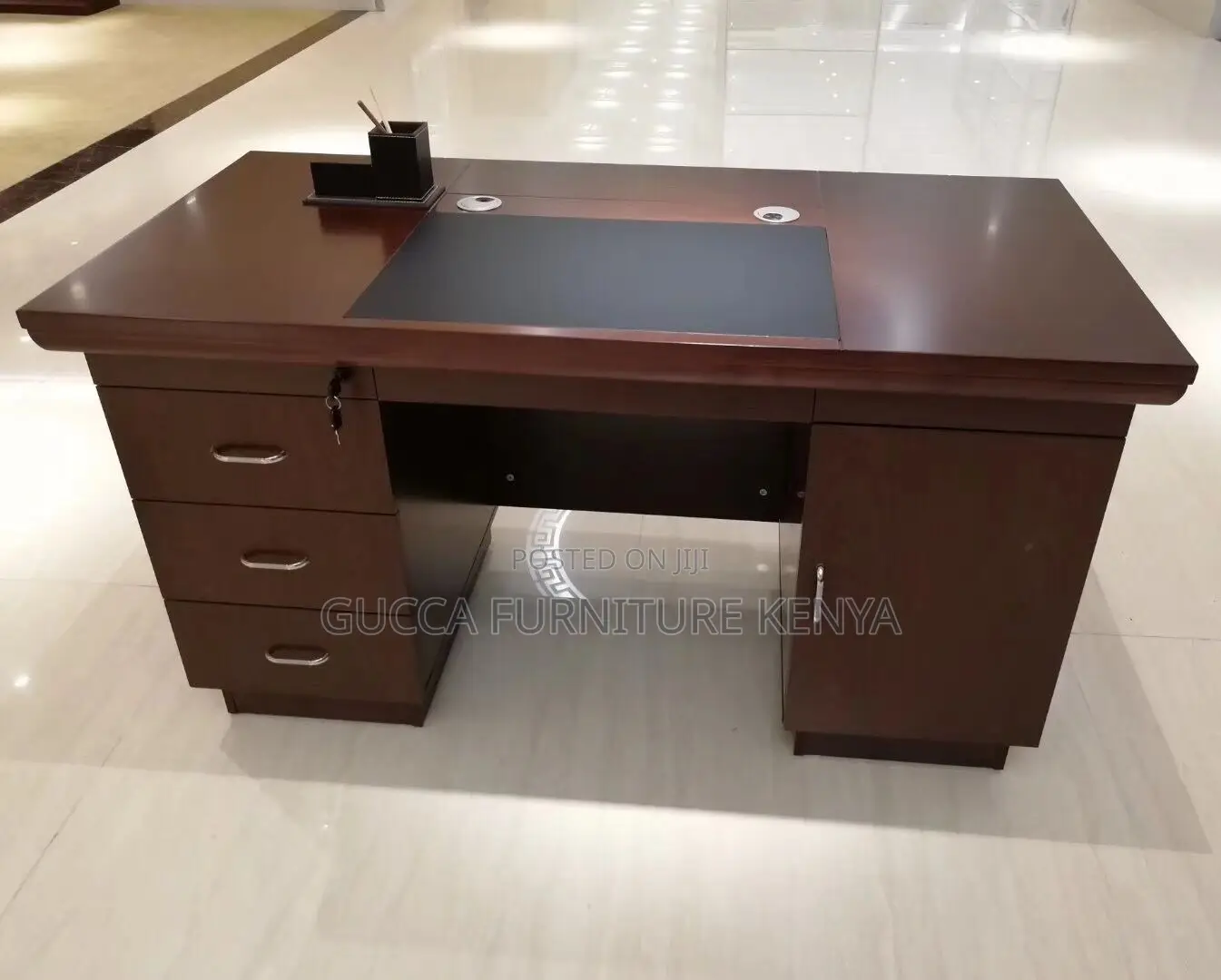 Office Desk:Casual Contemporary Manager’S Table – 120cm