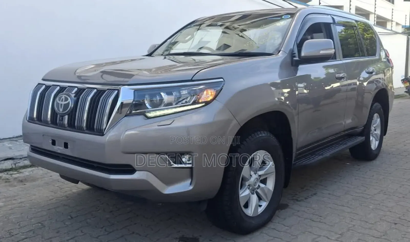 Toyota Land Cruiser Prado 2.8 2019 Gray