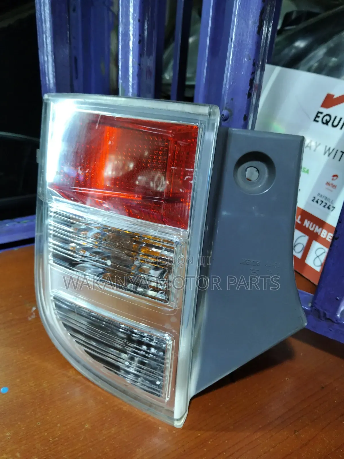 Toyota Isis 2012 Reflector For Rear Bumper, Ex Japan