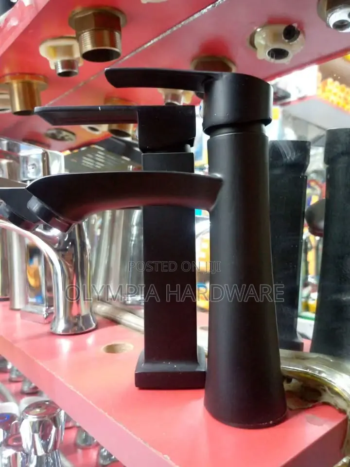 Basin Pillar Tap (Matte Black)