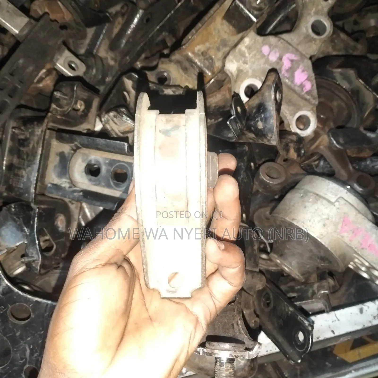 Mitsubishi Lancer Radiator Mount