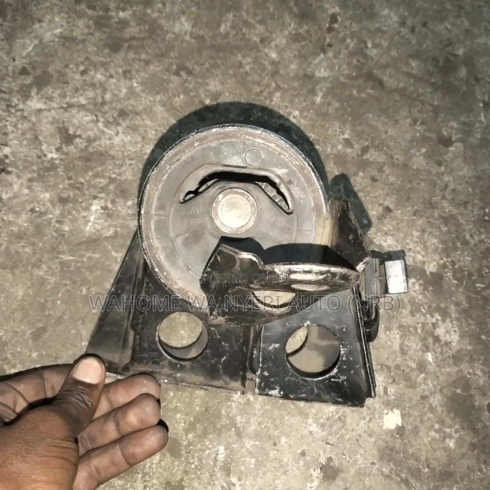 Nissan Xtrail Nt30 Engine Mount Petrol