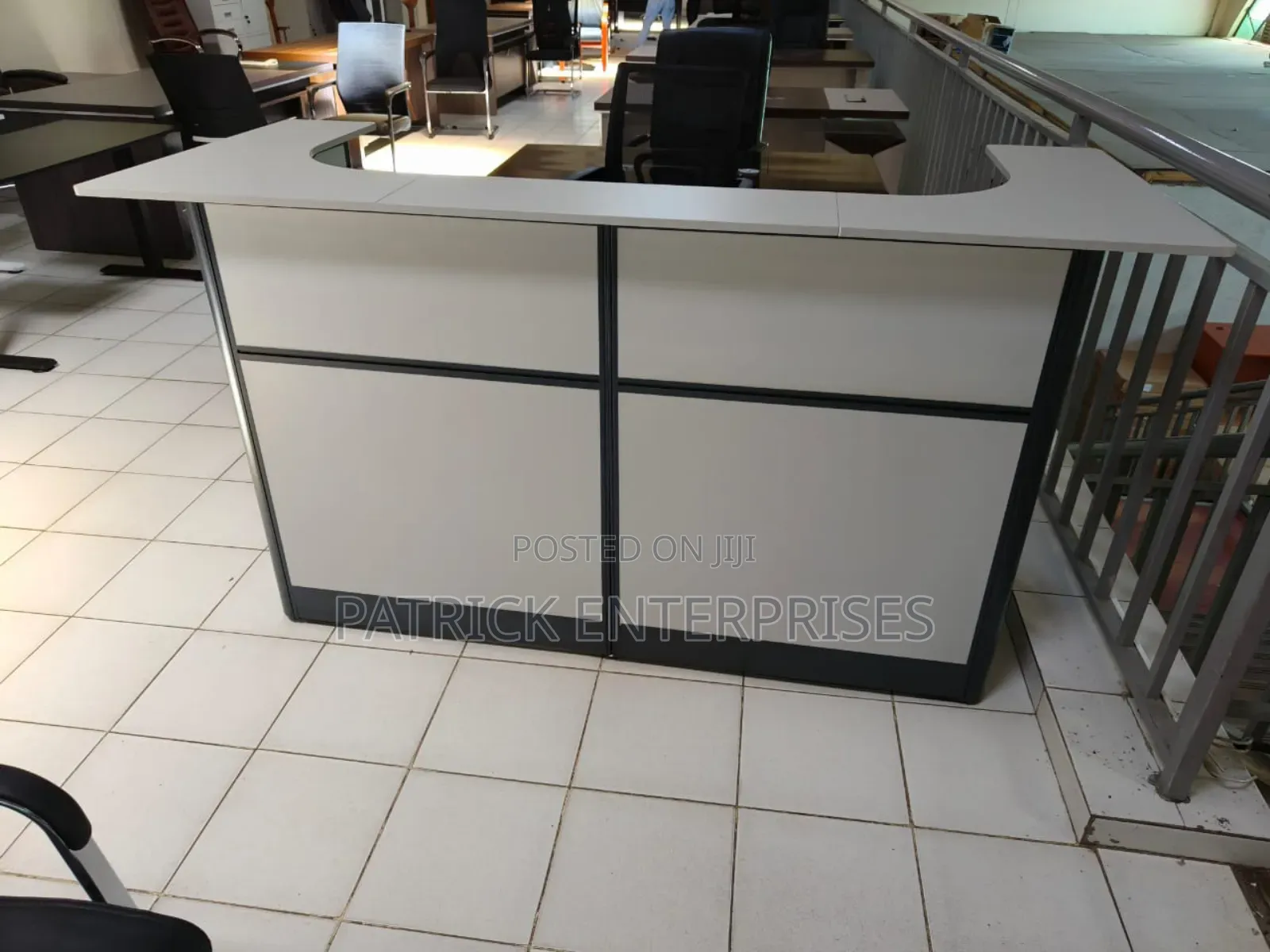 Imported Modern Reception Desk 1.6 Mtrs