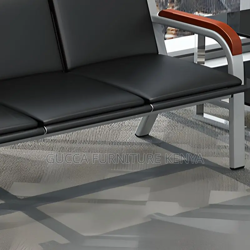 Office Sofa:5-Seater Visitor Sofa With Plush Armrest Padding