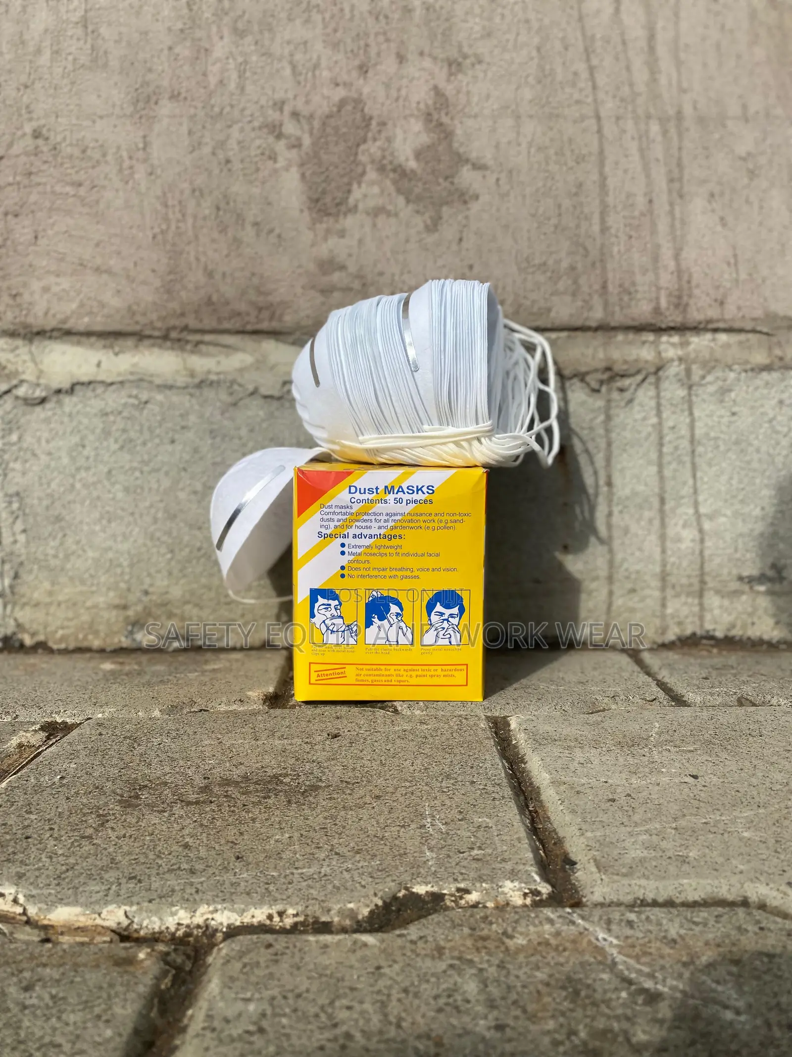 Dust Masks That Can Be Tossed After Use.
