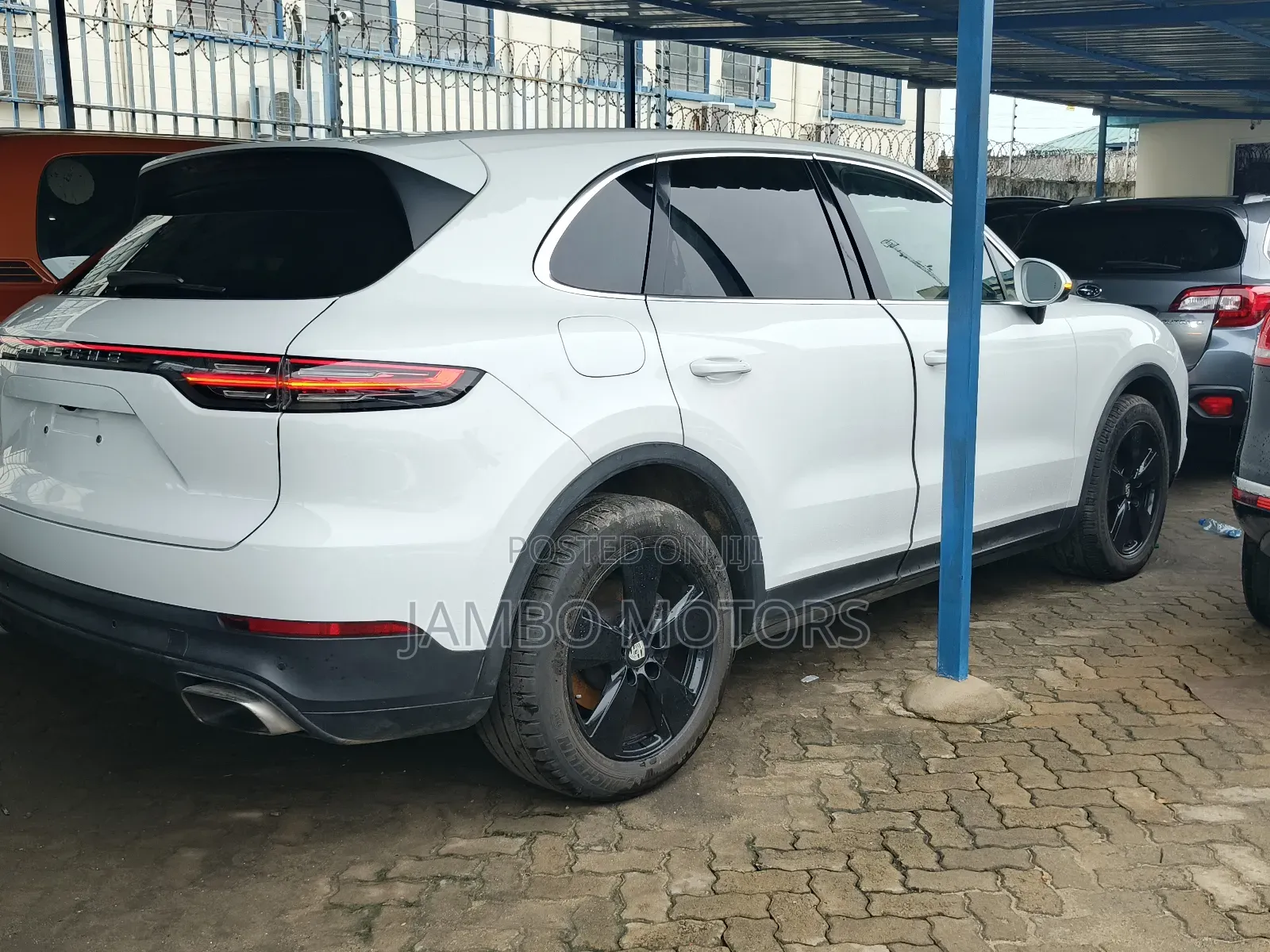 Porsche Cayenne Platinum Edition AWD 2018 White