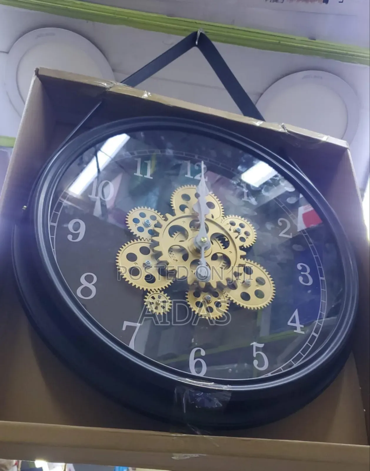 32 Cm Moving Gear Wall Clock