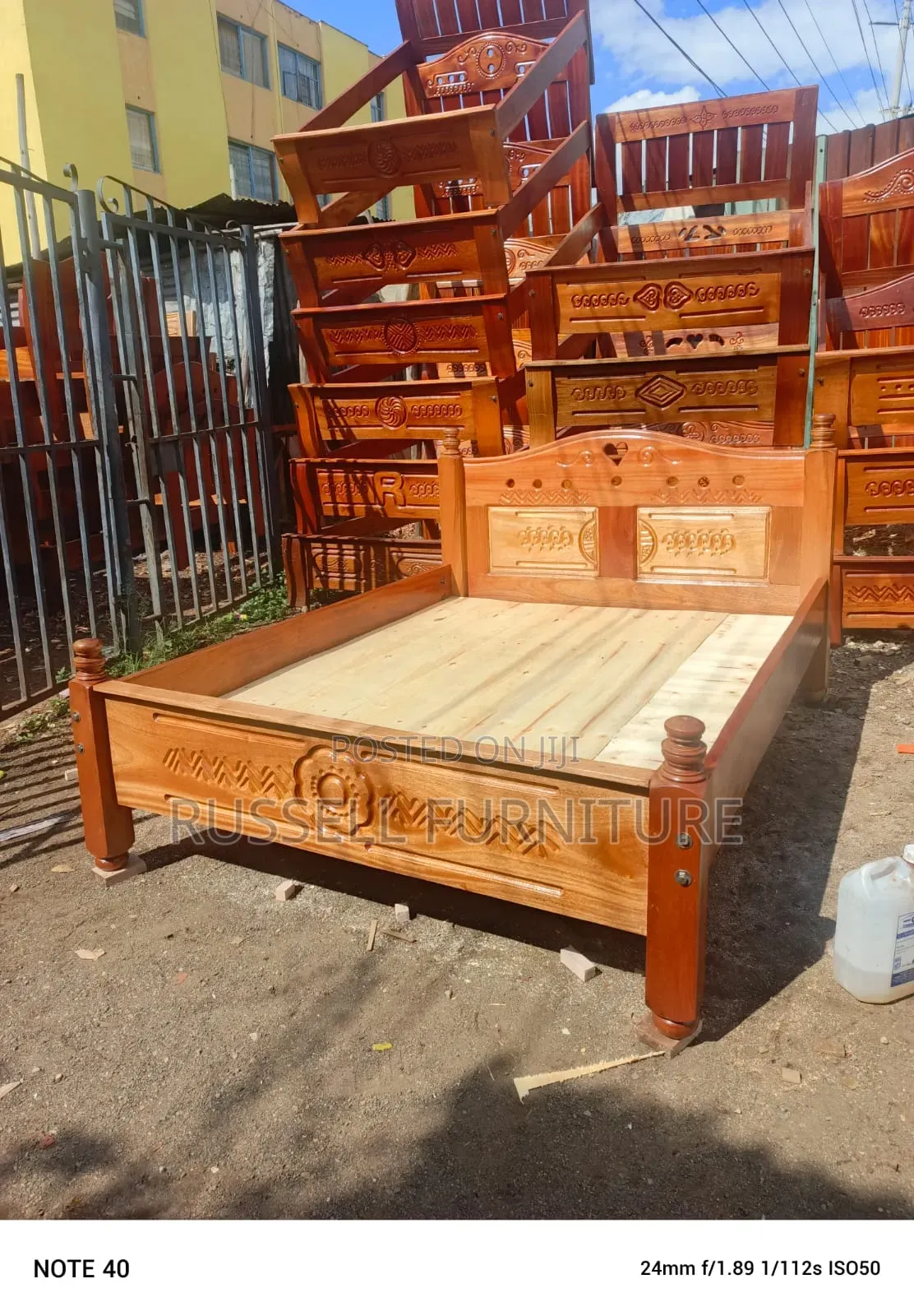 Comfortable Strong Mahogany Bed