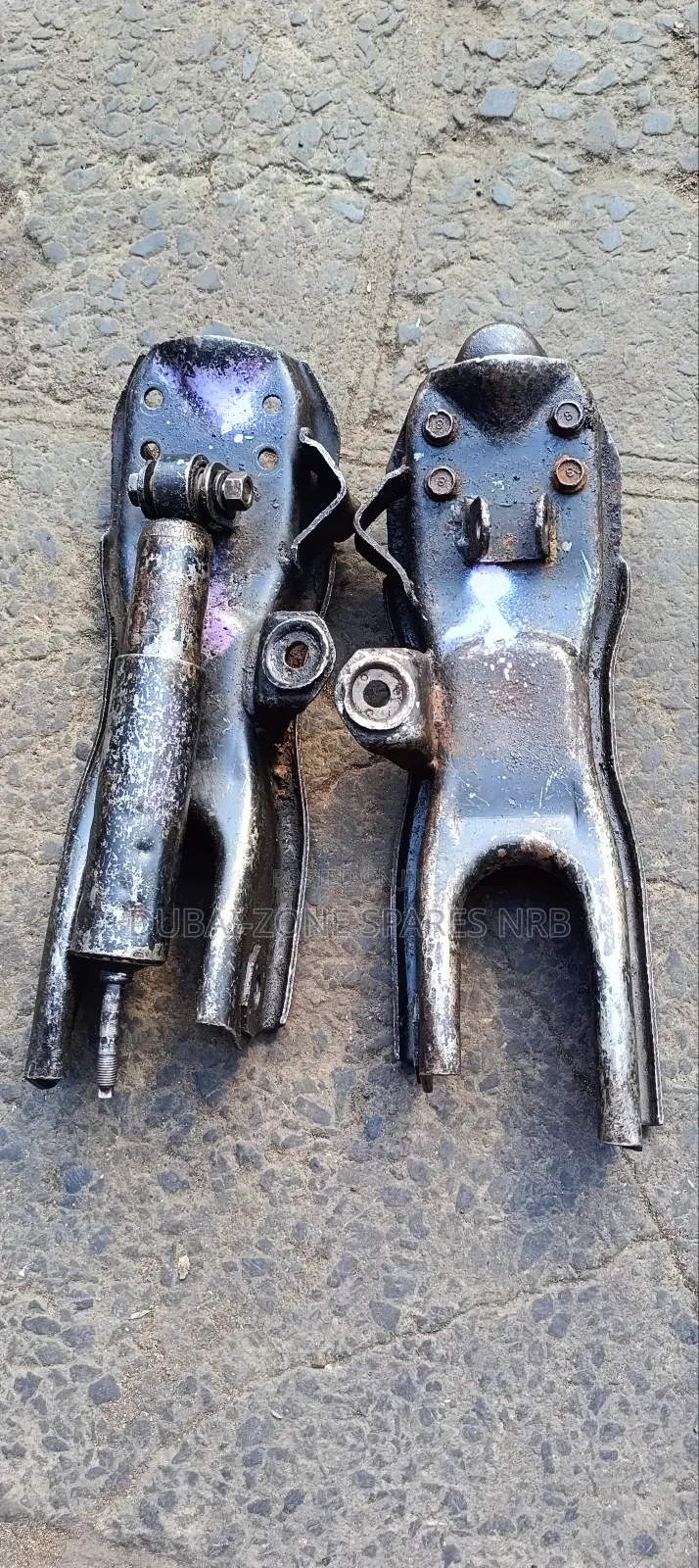 Lower Control Arms Mazda B22.