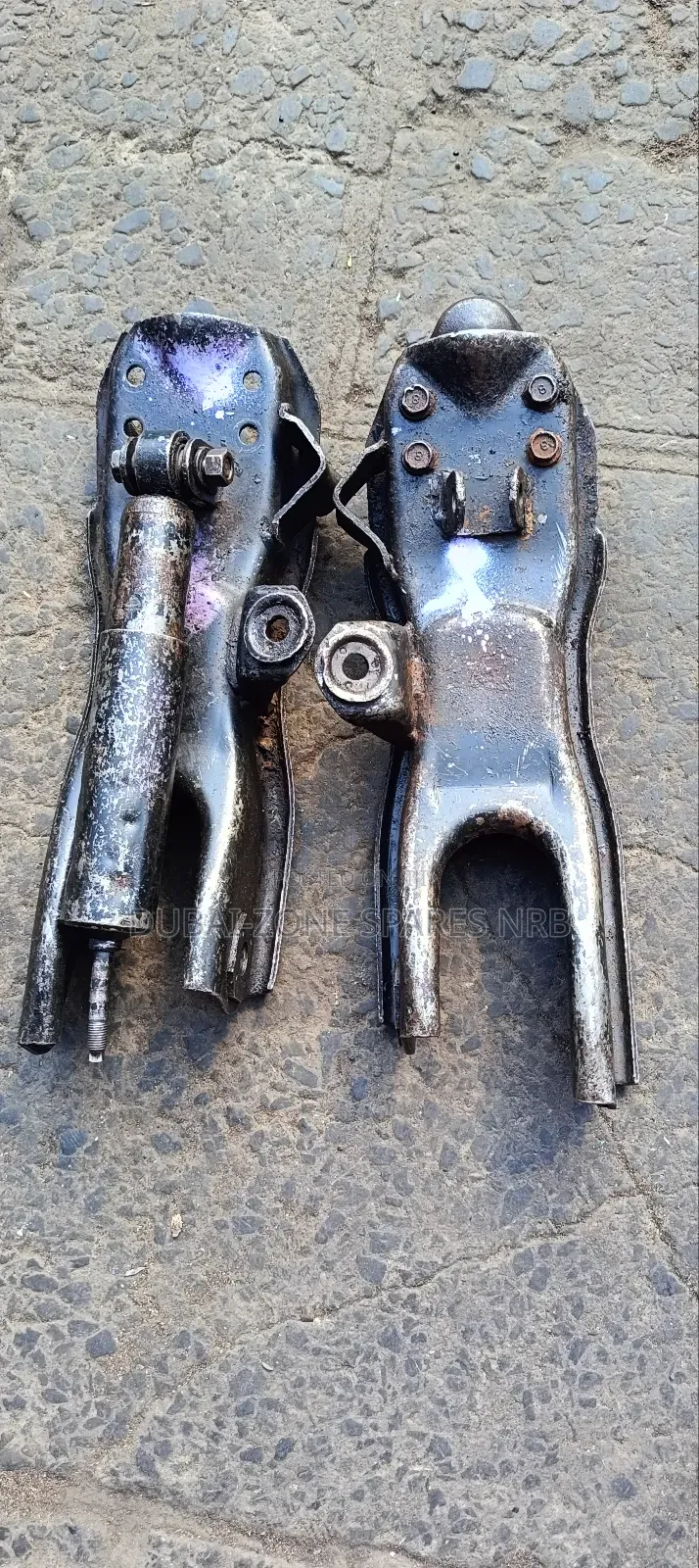 Lower Control Arms Mazda B22.