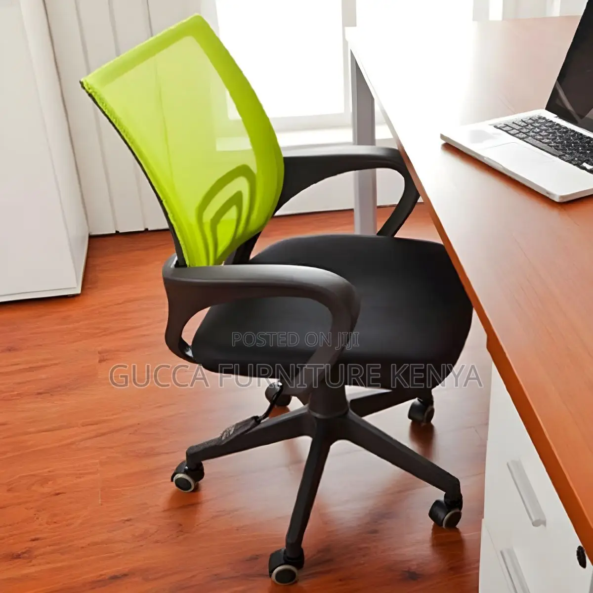 Office Chair: Adjustable Seat Height Arm Mesh Chair
