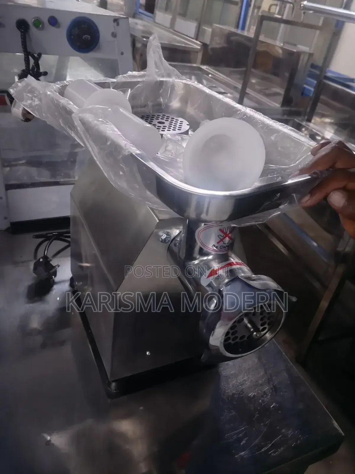 Food Grinder/Meat Mincer Tk 12 For Sale