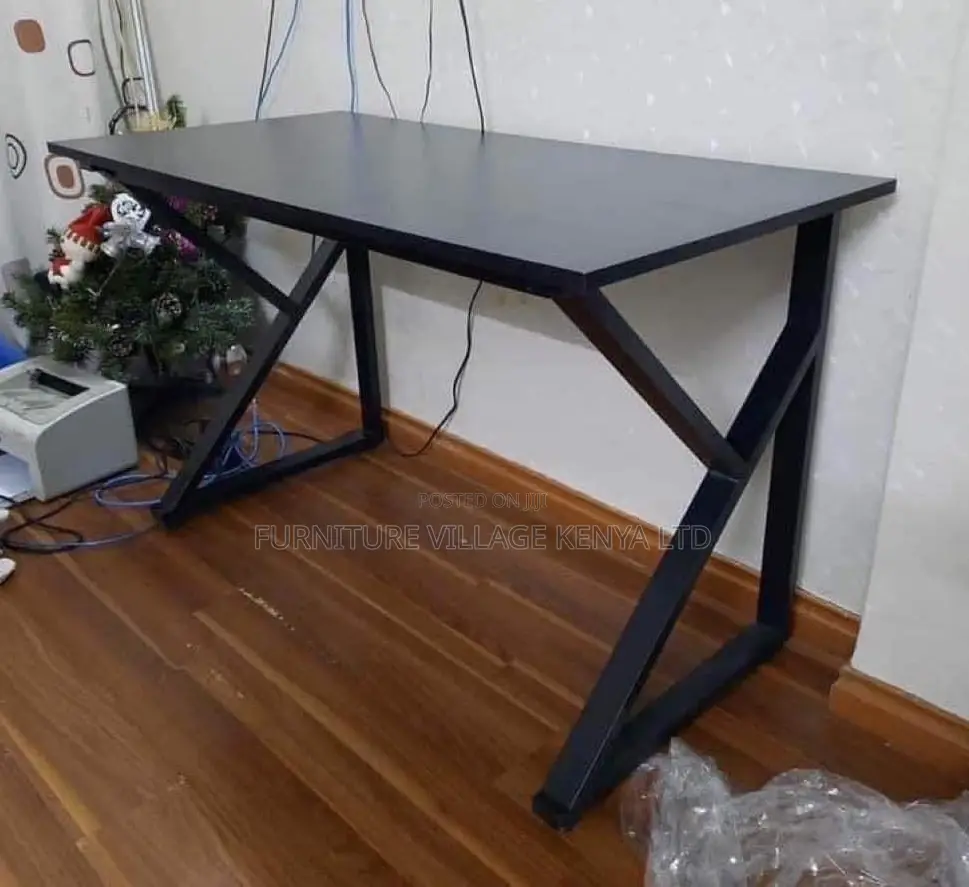 Office Desk: Wood Surface Steel Frame Gaming Station Desk