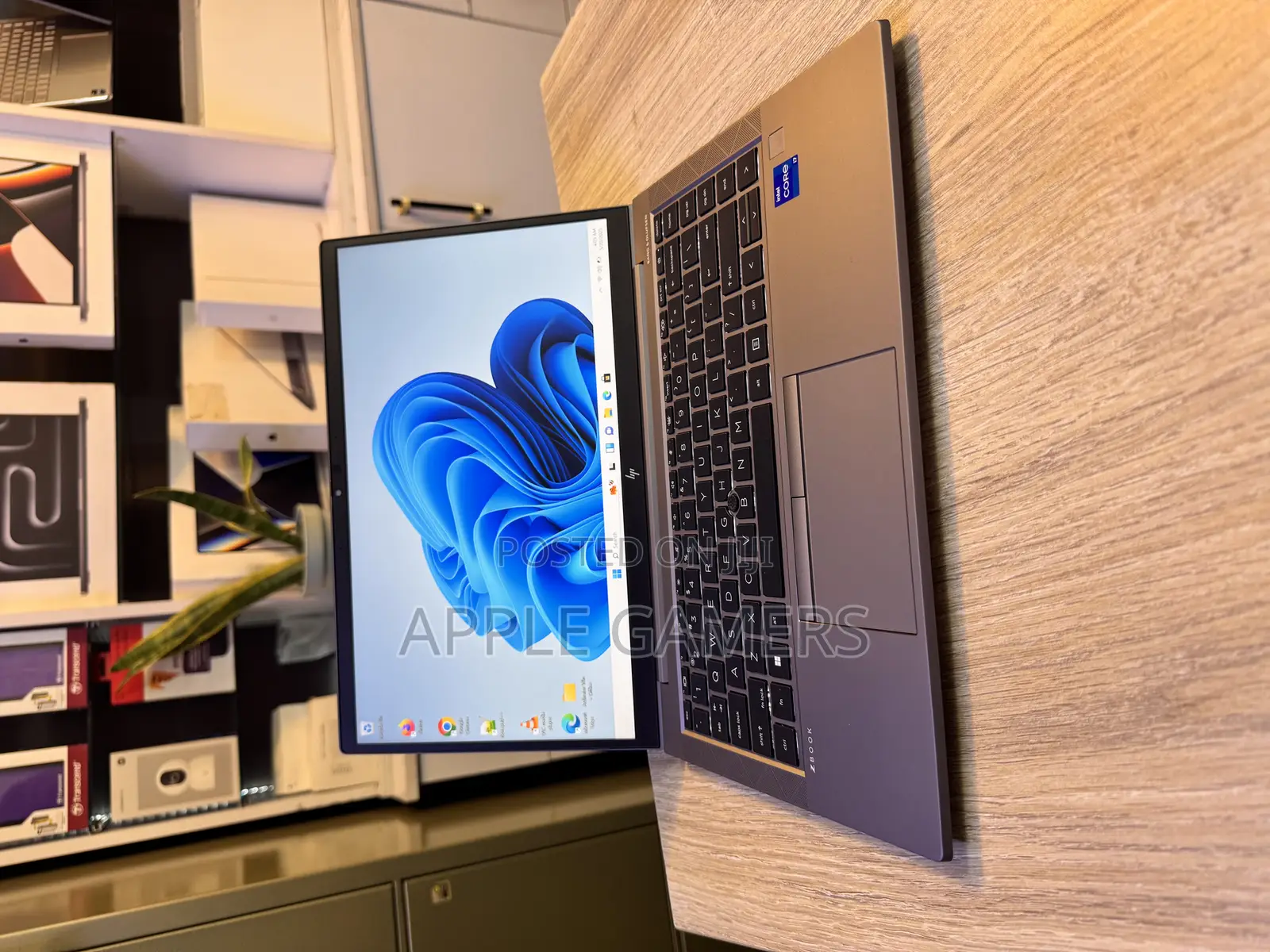 Laptop HP ZBook Firefly G8 16GB Intel Core I7 SSD 1T
