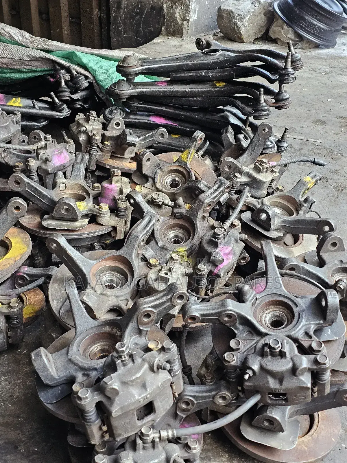 Suzuki Alto Hubs