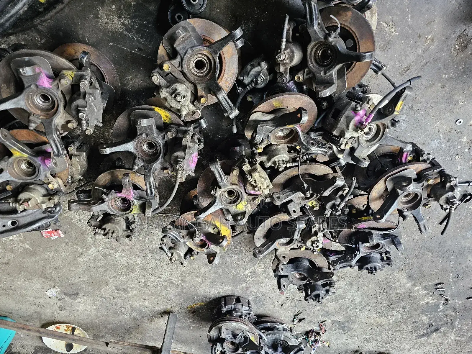 Suzuki Alto Hubs