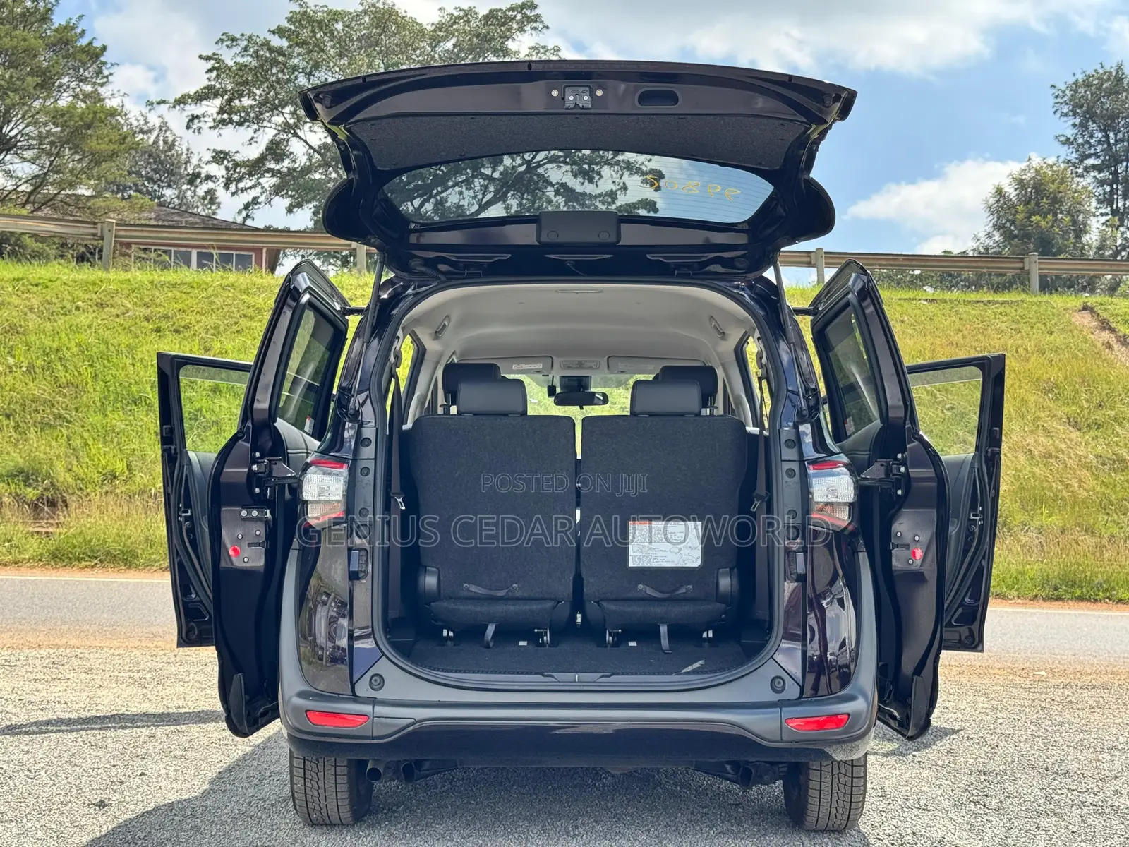 Toyota Sienta 2018 Purple