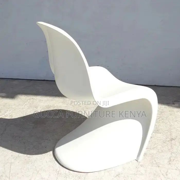 Dining Chair:S-Shaped Plastic Armless White Panton Chair