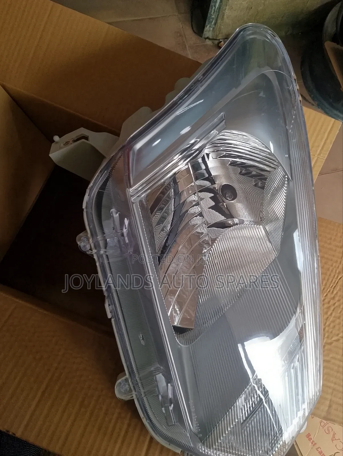 Isuu D-max 2012 Headlamp Non Xenon (Casp)