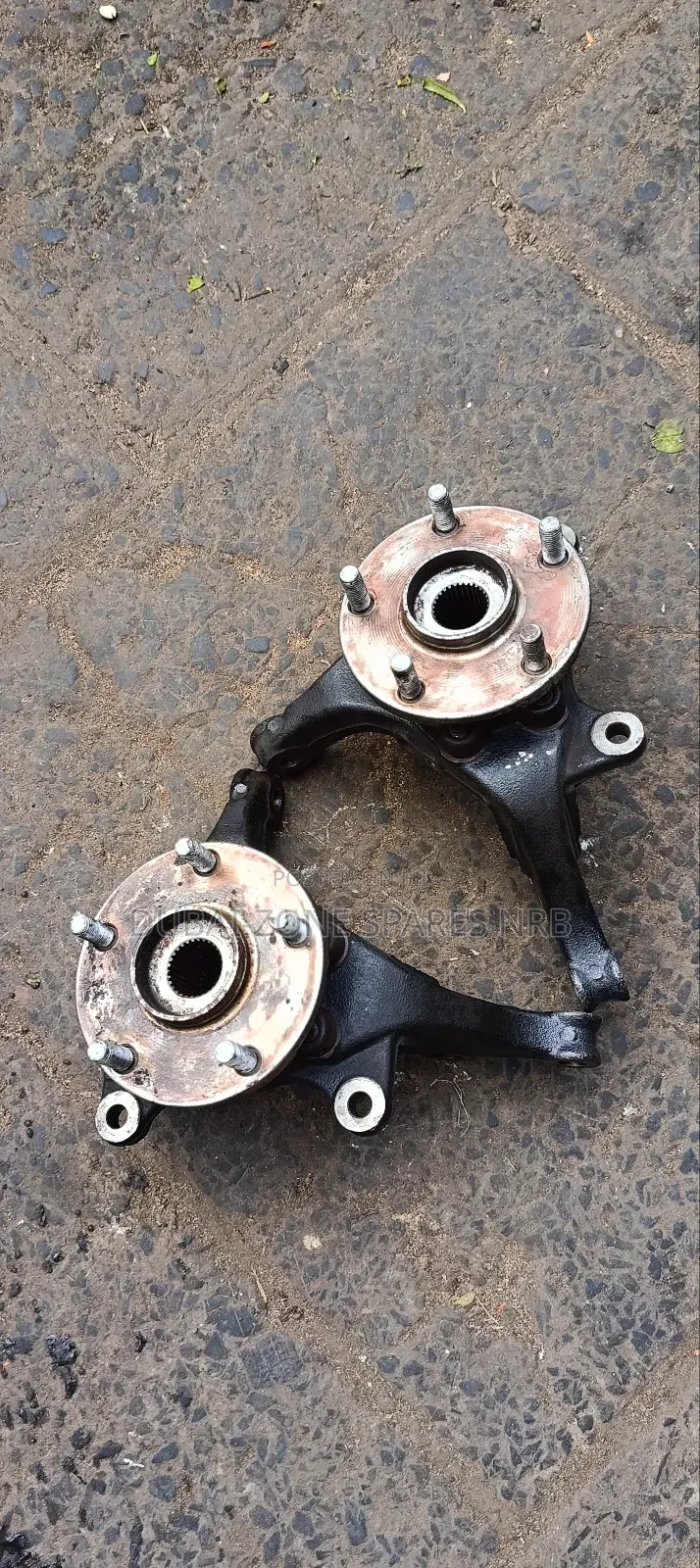 Vanguard,Rav4 Front Wheel Hubs.