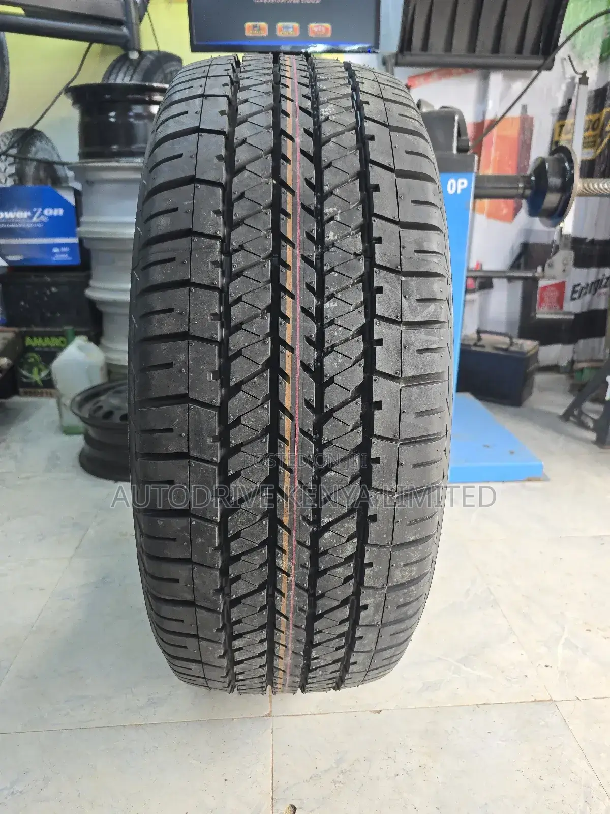 275/60r20 Bridgestone Tire