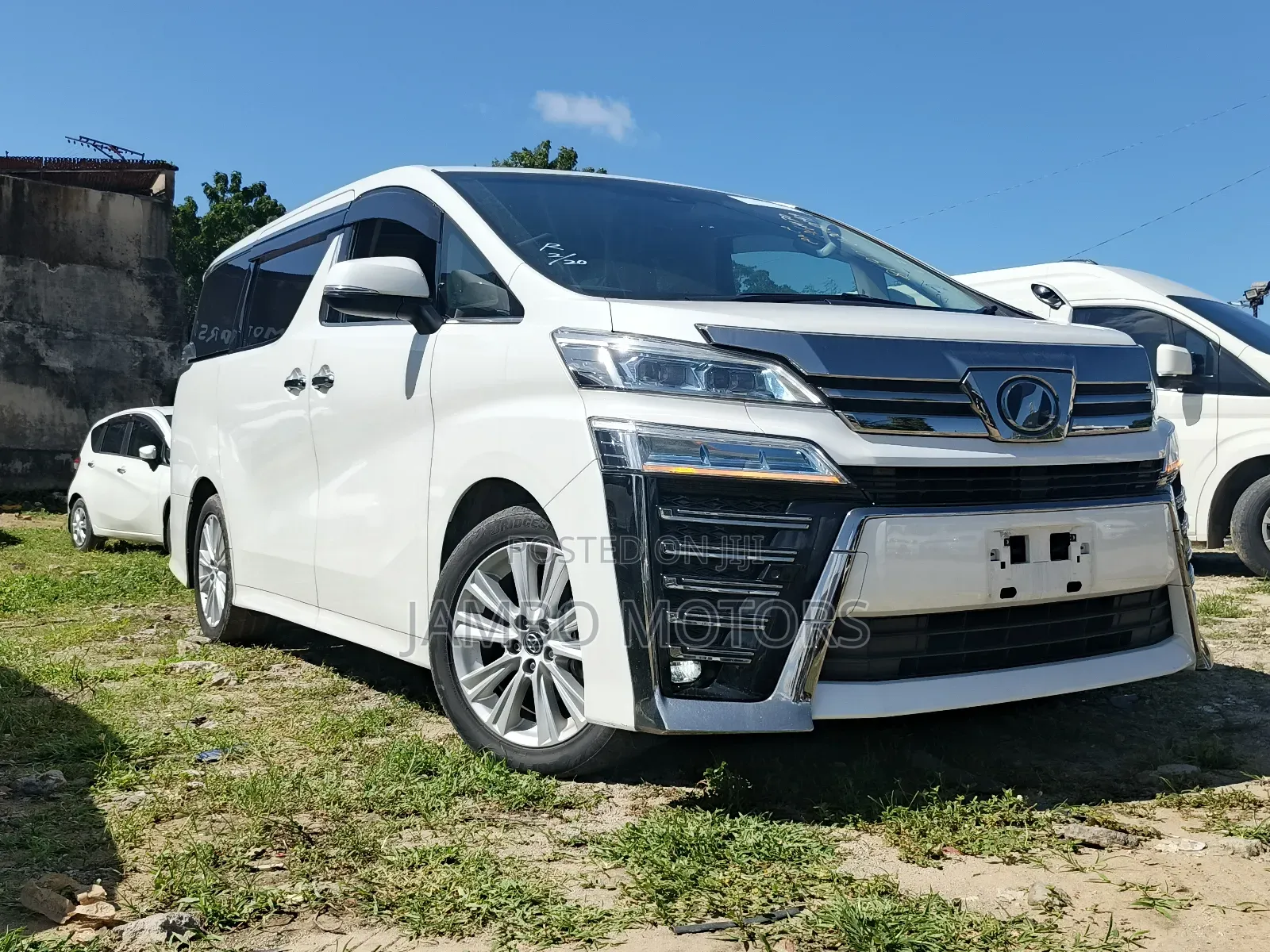 Toyota Vellfire 2019 White