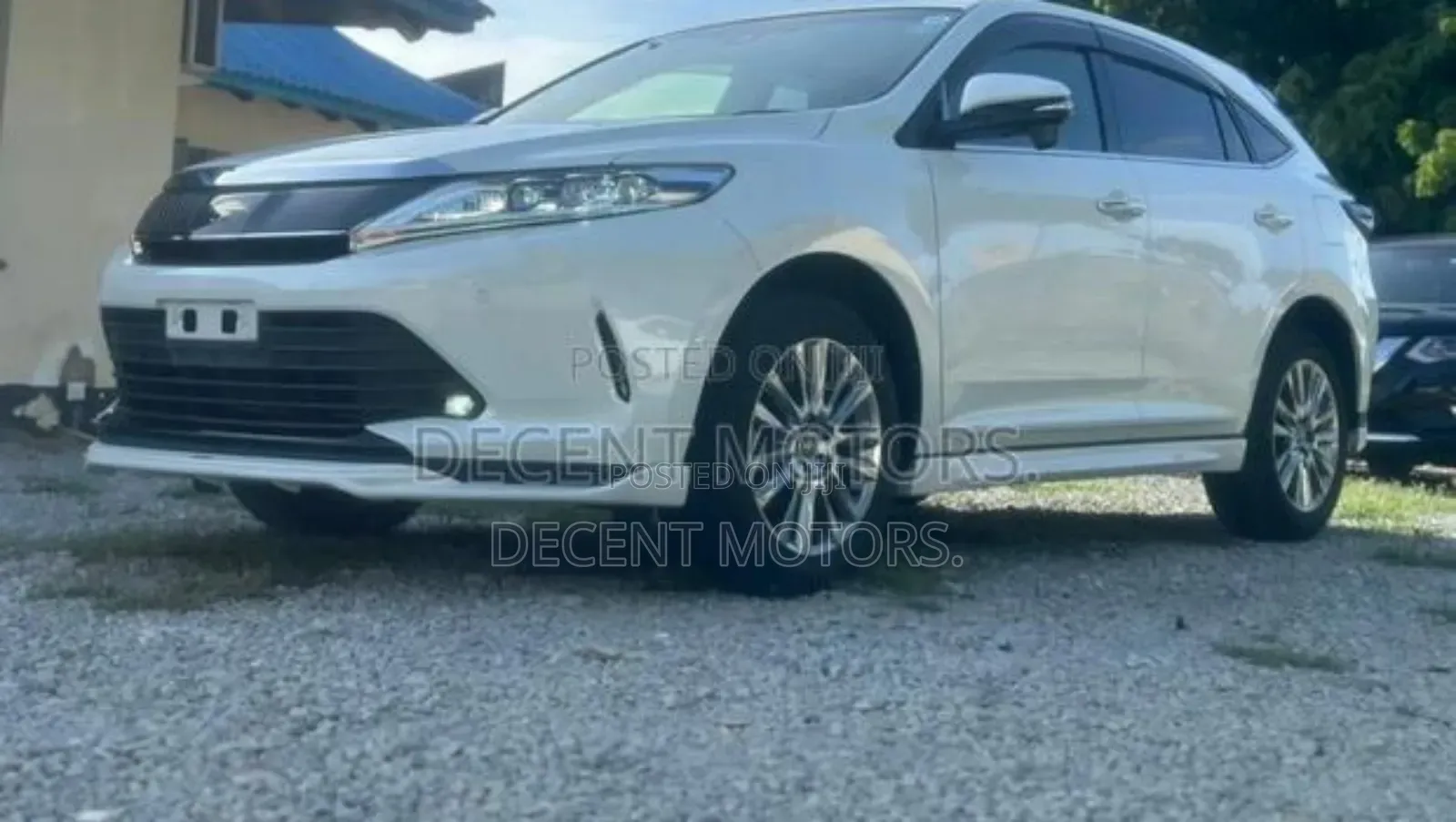 Toyota Harrier 2.0 Turbo 2018 White