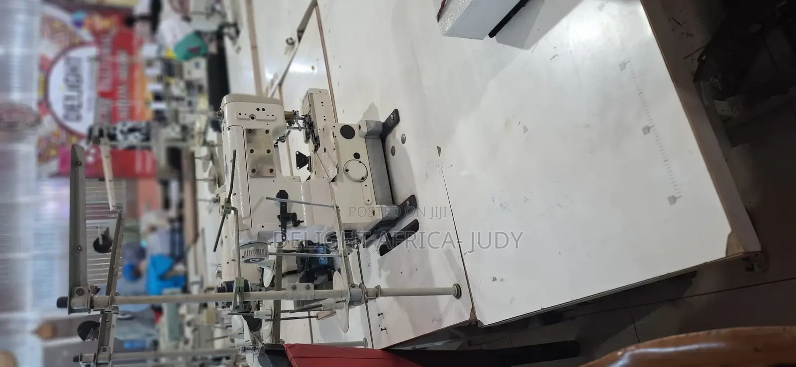 3-Needle Flat Lock Sewing Machine
