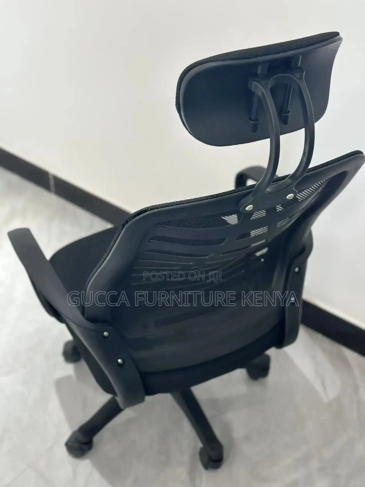 Office Chair: Casual High-Back Mesk Backrest Headrest Chair