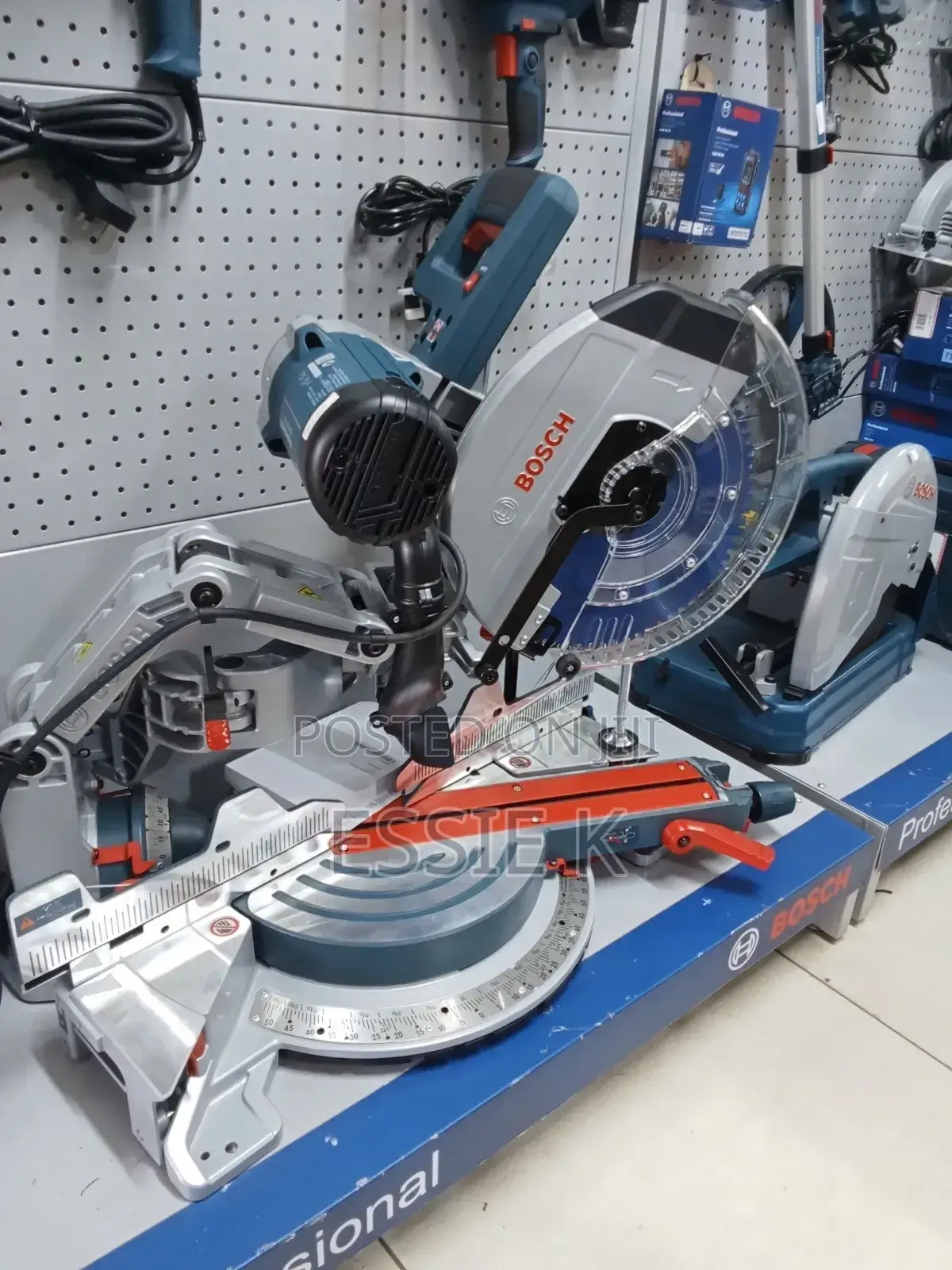 Gliding Mitre Saw GCM 12 GDL Bosch