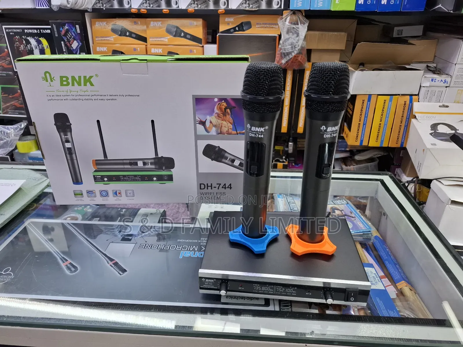BNK 744 Antiroller and Mic Sponge Set