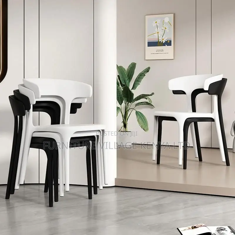 Office Chair: Designer Plastic Chair With Curved Backrest
