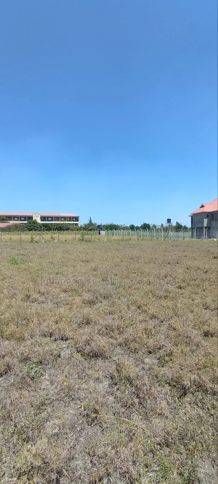 50×100 Plots for Sale in Kisaju.
