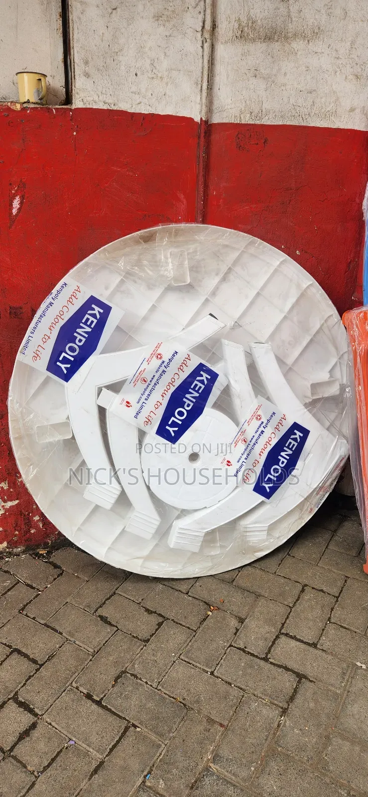 Kenpoly Round Plastic Table, Plastic Table for Outdoor