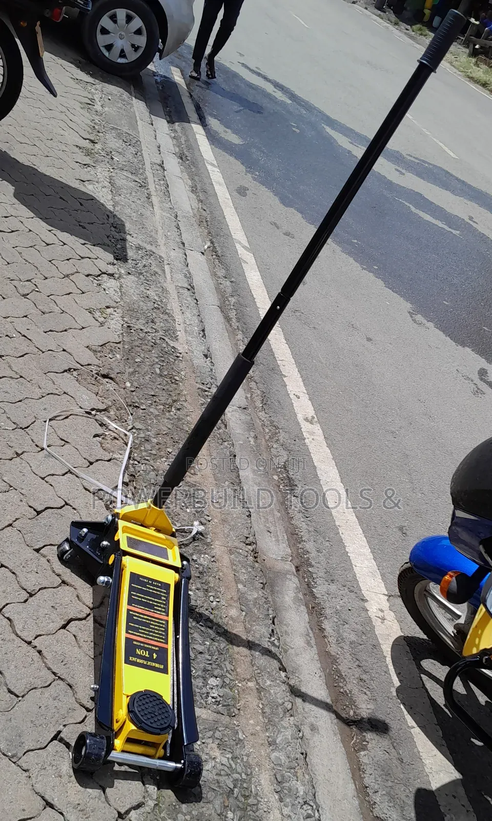 Wheeled Floor Jack 4 Tonne Hydraulic