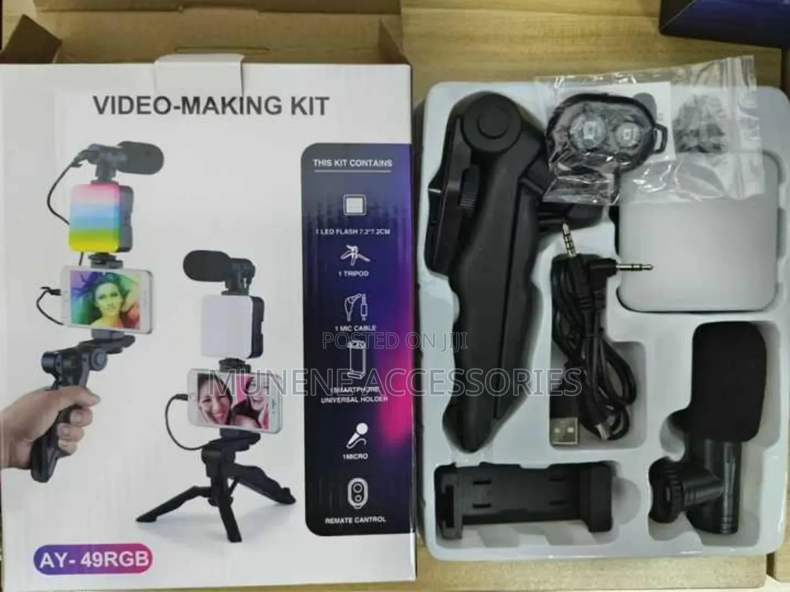RGB Vlogging Kit With Tripod Phone Holder Mic Led Fill Light