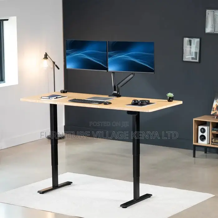 Office Desk:Electric Height Desk With Digital Memory Pad