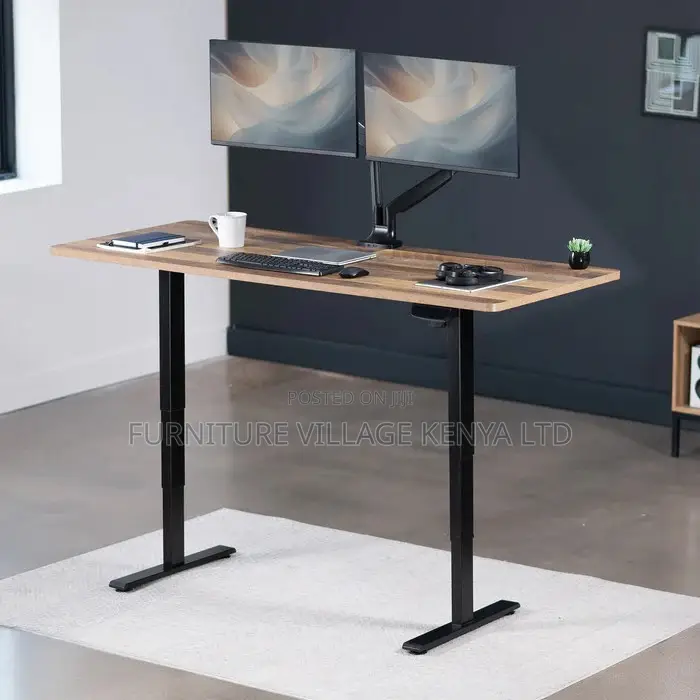 Office Desk:Electric Height Desk With Digital Memory Pad