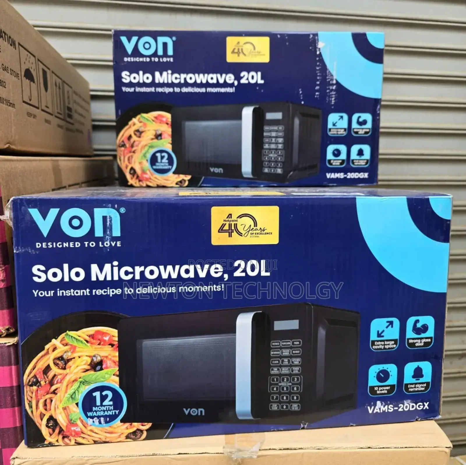 Digital Microwave Oven Solo 25l – Black