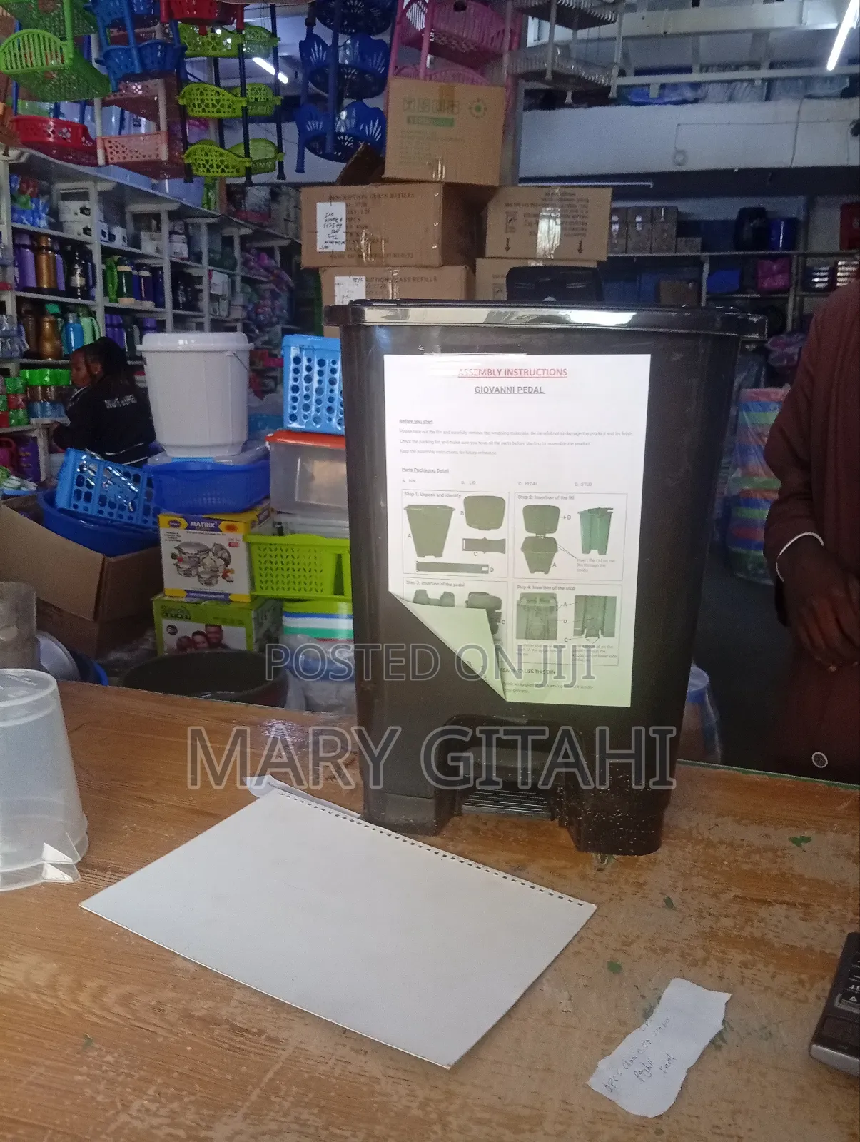 Brand New Dustbin With Pedal 30litre